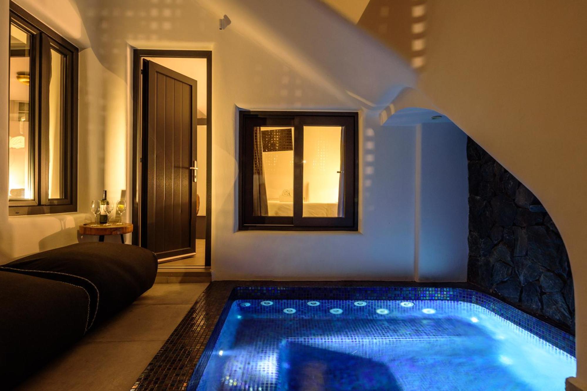 Secret Spot Luxury Villa Fira  Exteriör bild
