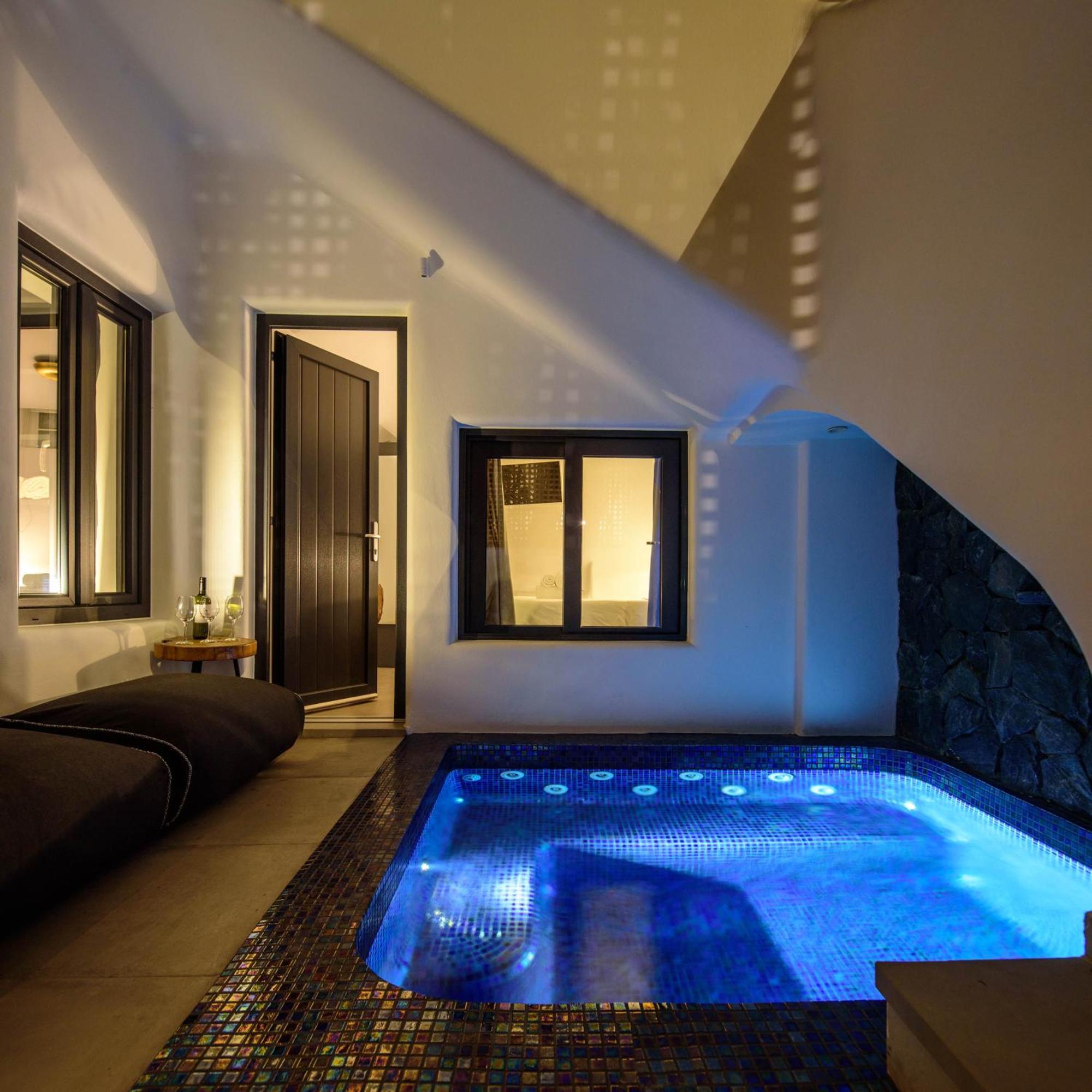Secret Spot Luxury Villa Fira  Exteriör bild