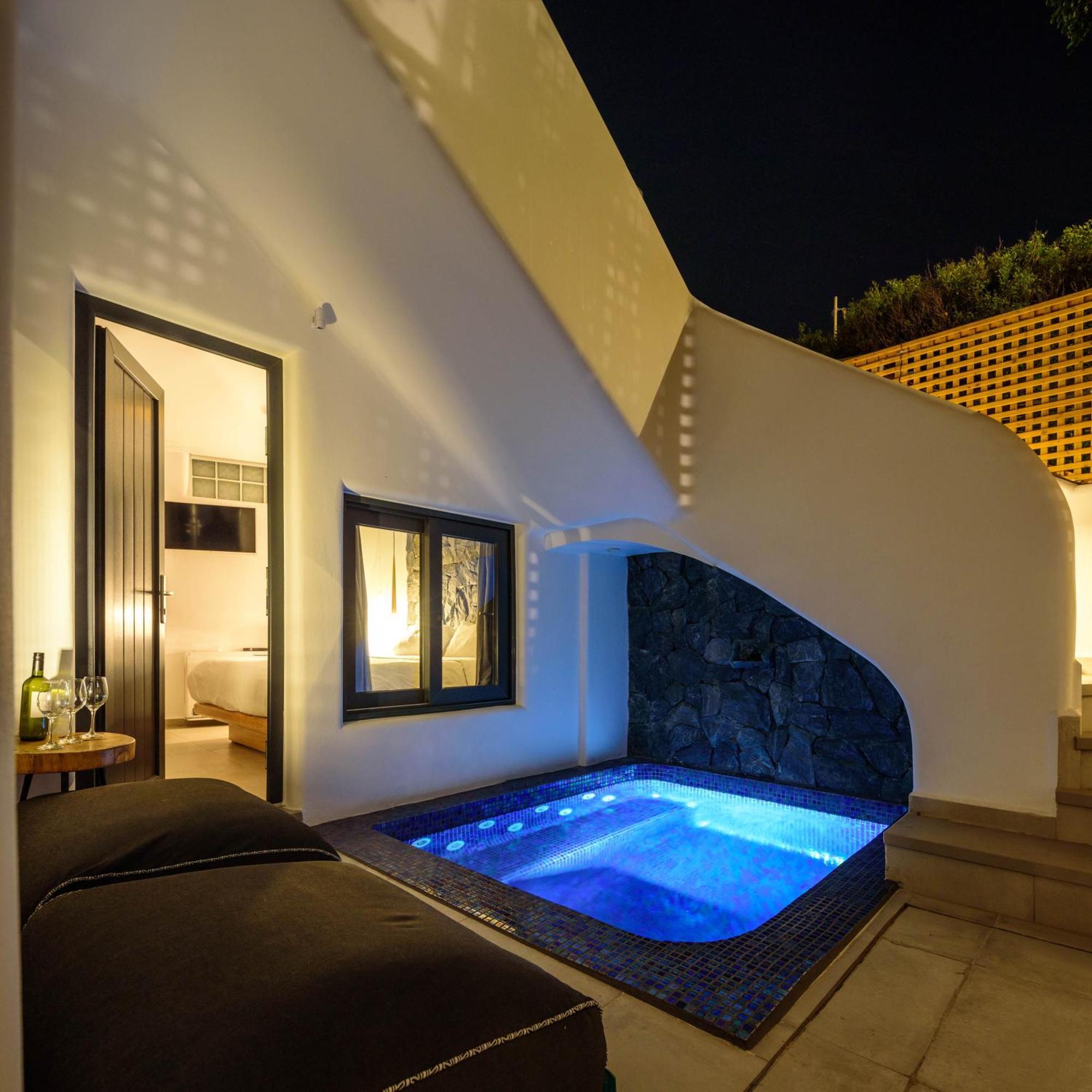 Secret Spot Luxury Villa Fira  Exteriör bild